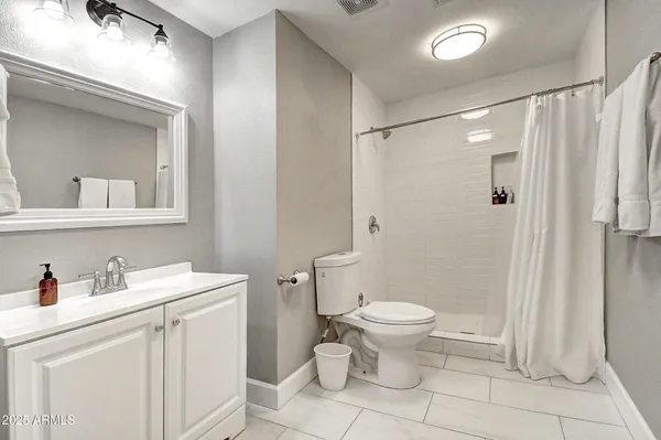 $1,495,000 | 4101 East Nisbet Road, Phoenix, AZ 85032