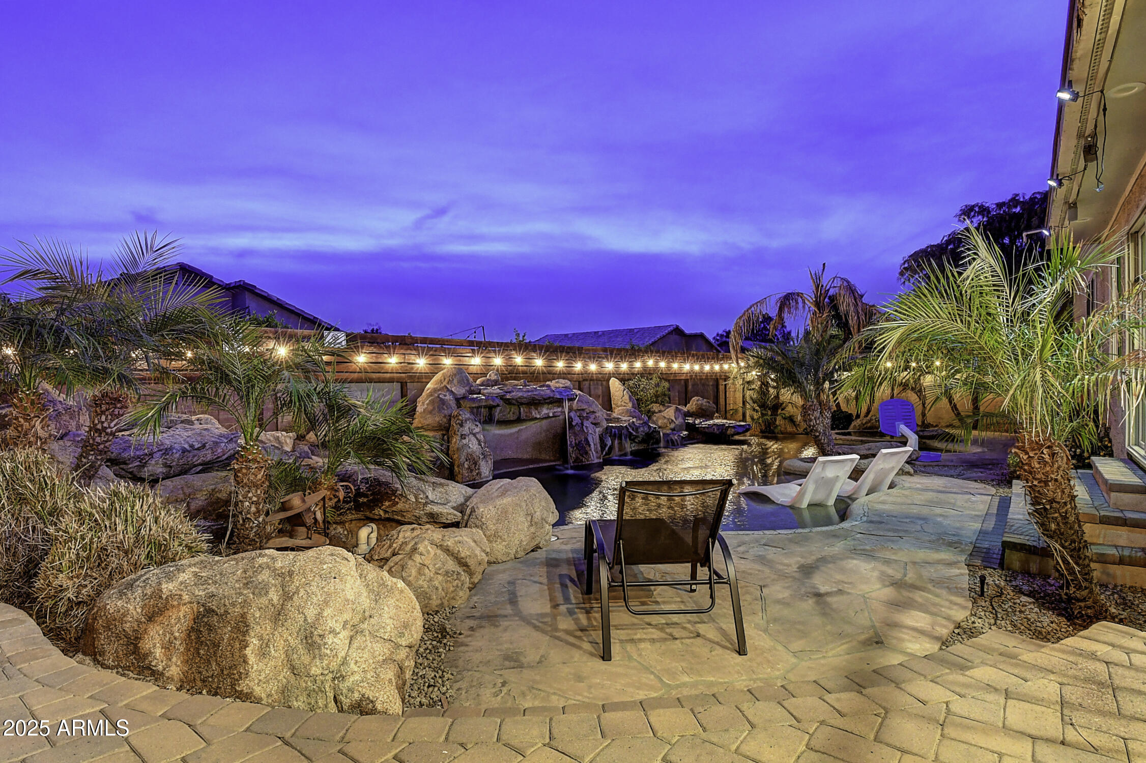 4101 East Nisbet Road Phoenix, AZ 85032 - Photo 9 of 64 a view of a chairs and table in patio