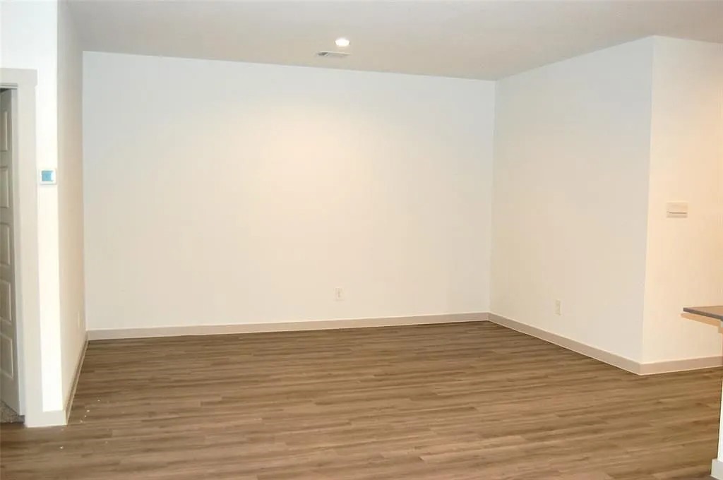 7839 Murciana Drive Rosharon, TX 77583 - Photo 4 of 25