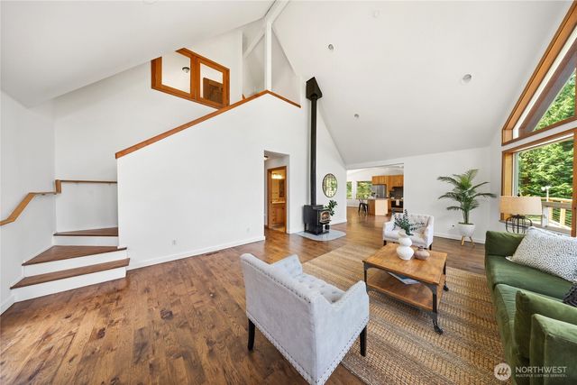 $1,065,000 | 34125 Southeast 327th Place, Ravensdale, WA 98051