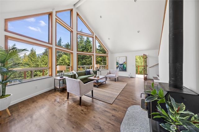 $1,065,000 | 34125 Southeast 327th Place, Ravensdale, WA 98051