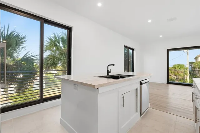 $2,247,000 | 1321 North Central Avenue, Flagler Beach, FL 32136