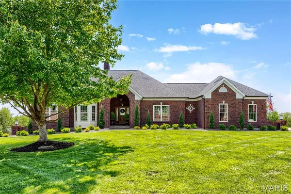 $1,195,000 | 5335 Lancelot Drive, Weldon Spring, MO 63304