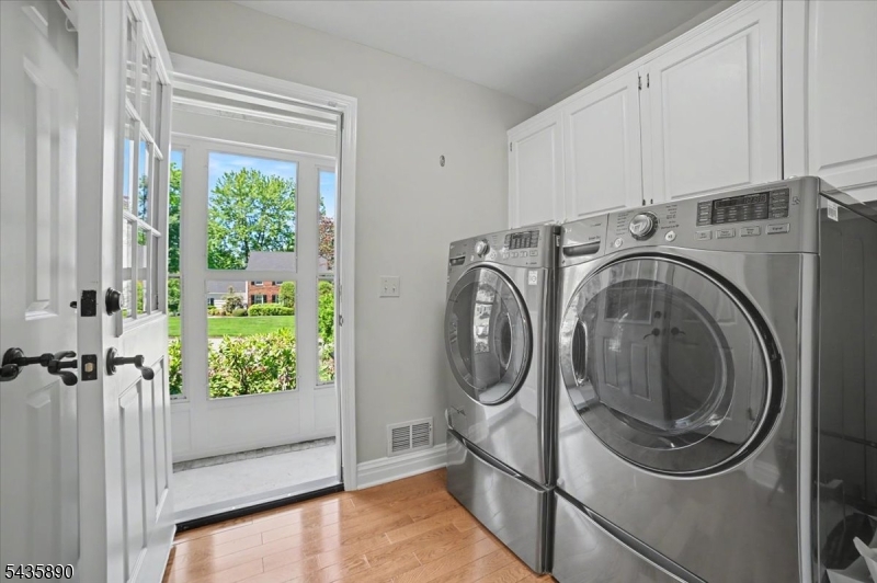 52 Hampton Road Chatham, NJ 07928 - Photo 12 of 34