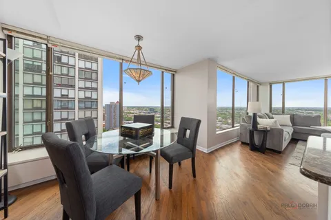 $219,000 | 5455 North Sheridan Road, Unit 2612, Chicago, IL 60640