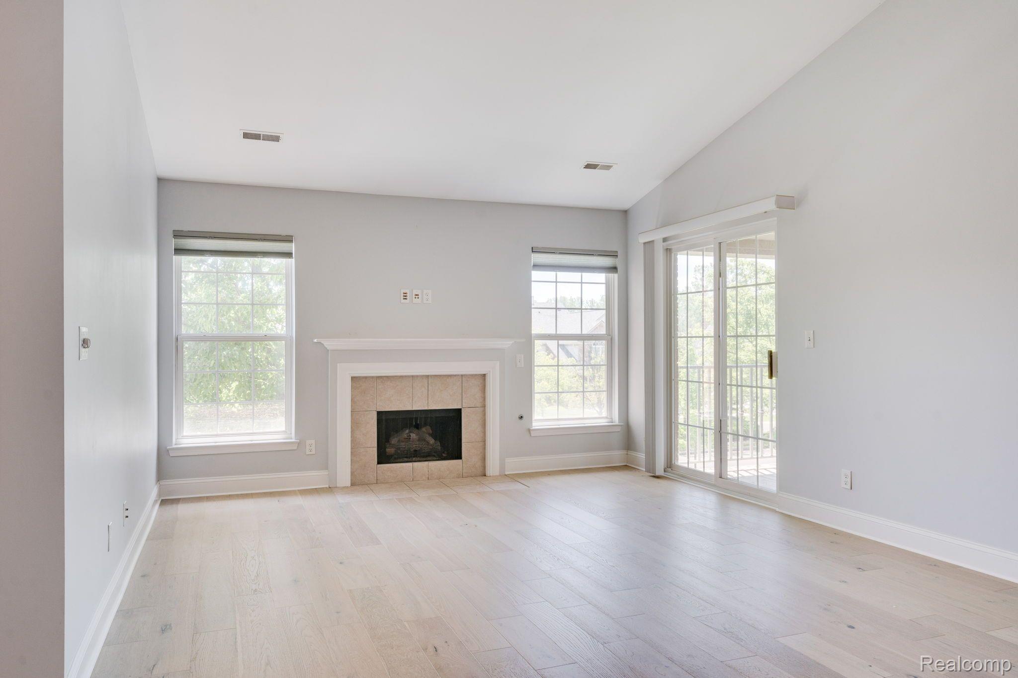 3570 Oakmonte Boulevard, Unit 100 Rochester, MI 48306 - Photo 7 of 29 Gallery Image 7