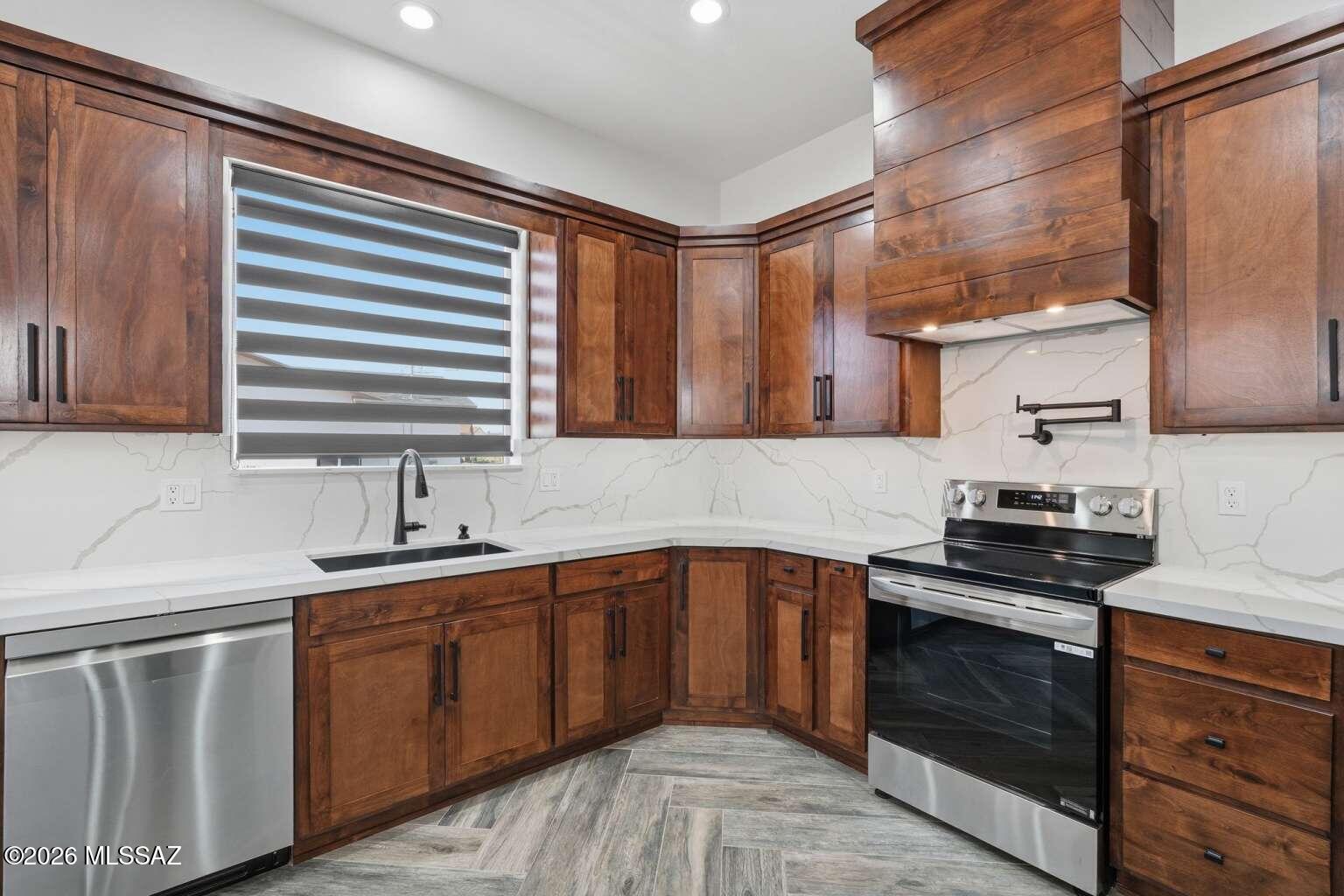 91 Circulo Penjamo Rio Rico, AZ 85648 - Photo 21 of 49