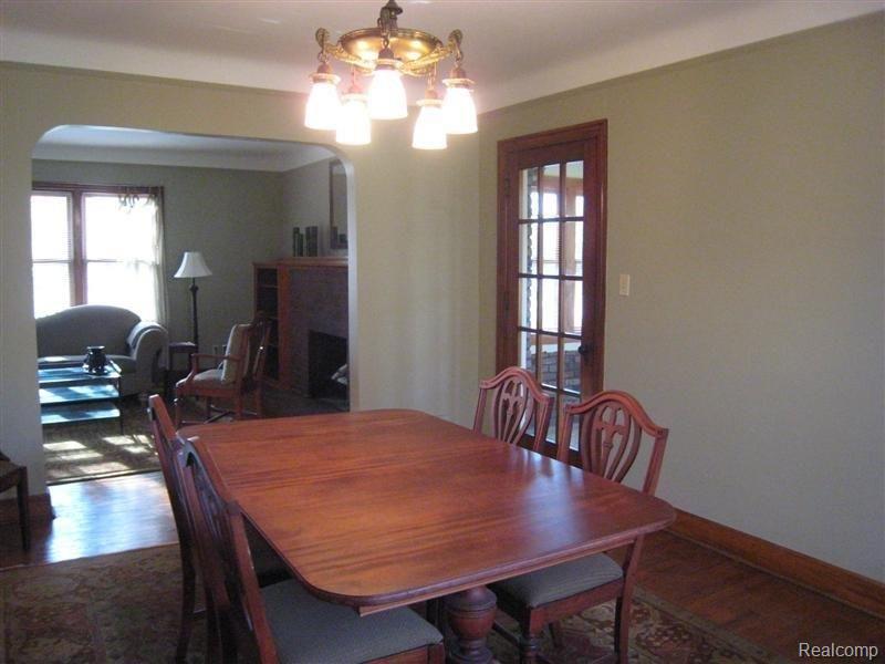 19020 Merriman Road Livonia, MI 48152 - Photo 8 of 16 dining room.JPG