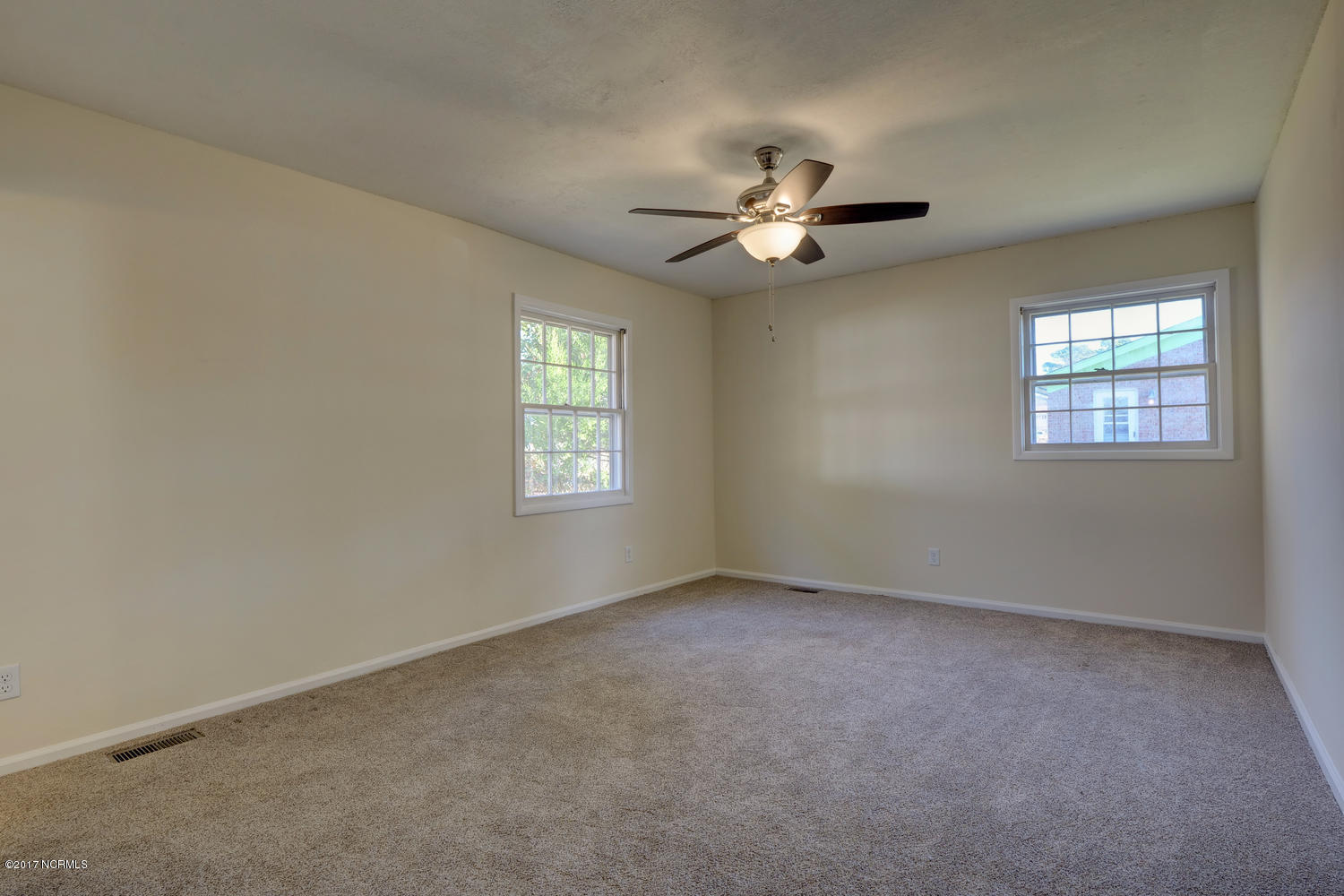 305 Brynn Marr Road Jacksonville, NC 28546 - Photo 16 of 29 Master Bedroom