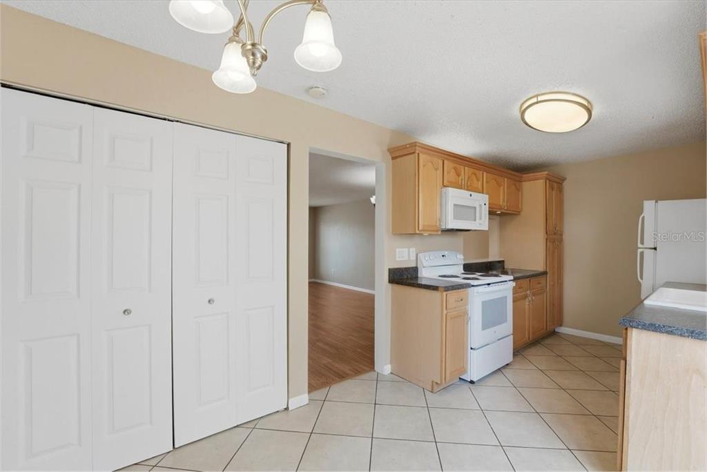 1645 Sandy Point Square, Unit 73 Orlando, FL 32807 - Photo 5 of 15