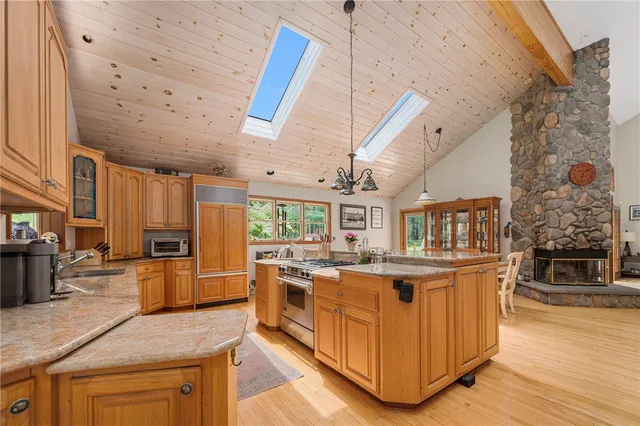 $1,250,000 | 350 Austin Farm Road, Exeter, RI 02822