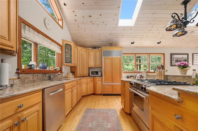 $1,250,000 | 350 Austin Farm Road, Exeter, RI 02822