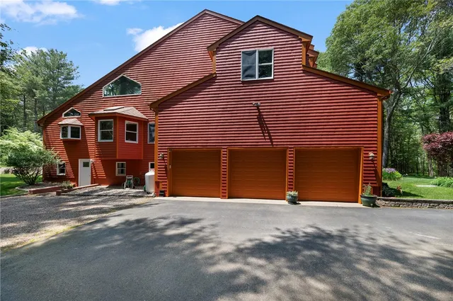 $1,250,000 | 350 Austin Farm Road, Exeter, RI 02822