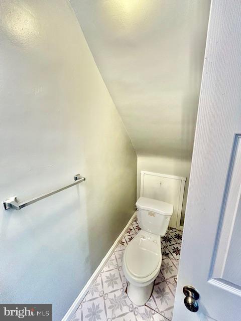 8405 12th Avenue Silver Spring, MD 20903 - Photo 9 of 23 Cozy nook with modern amenities.