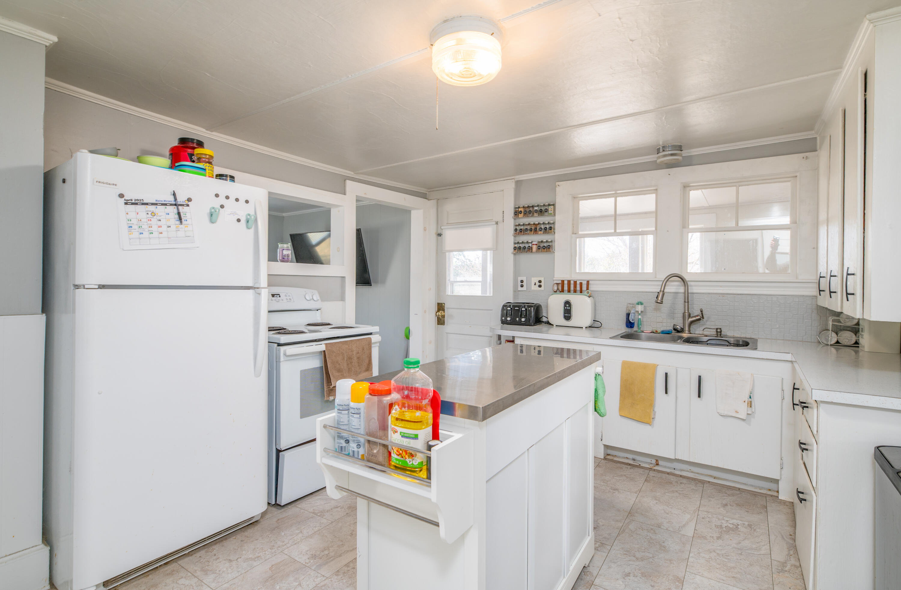 528 Cony Road Augusta, ME 04330 - Photo 26 of 48 Interior14