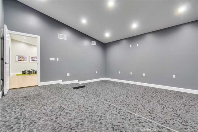 $13,500 | 11645 Woodbridge Street, Studio City, CA 91604