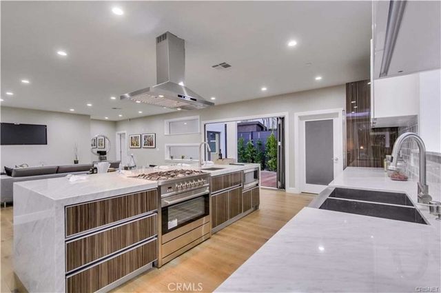 $13,500 | 11645 Woodbridge Street, Studio City, CA 91604