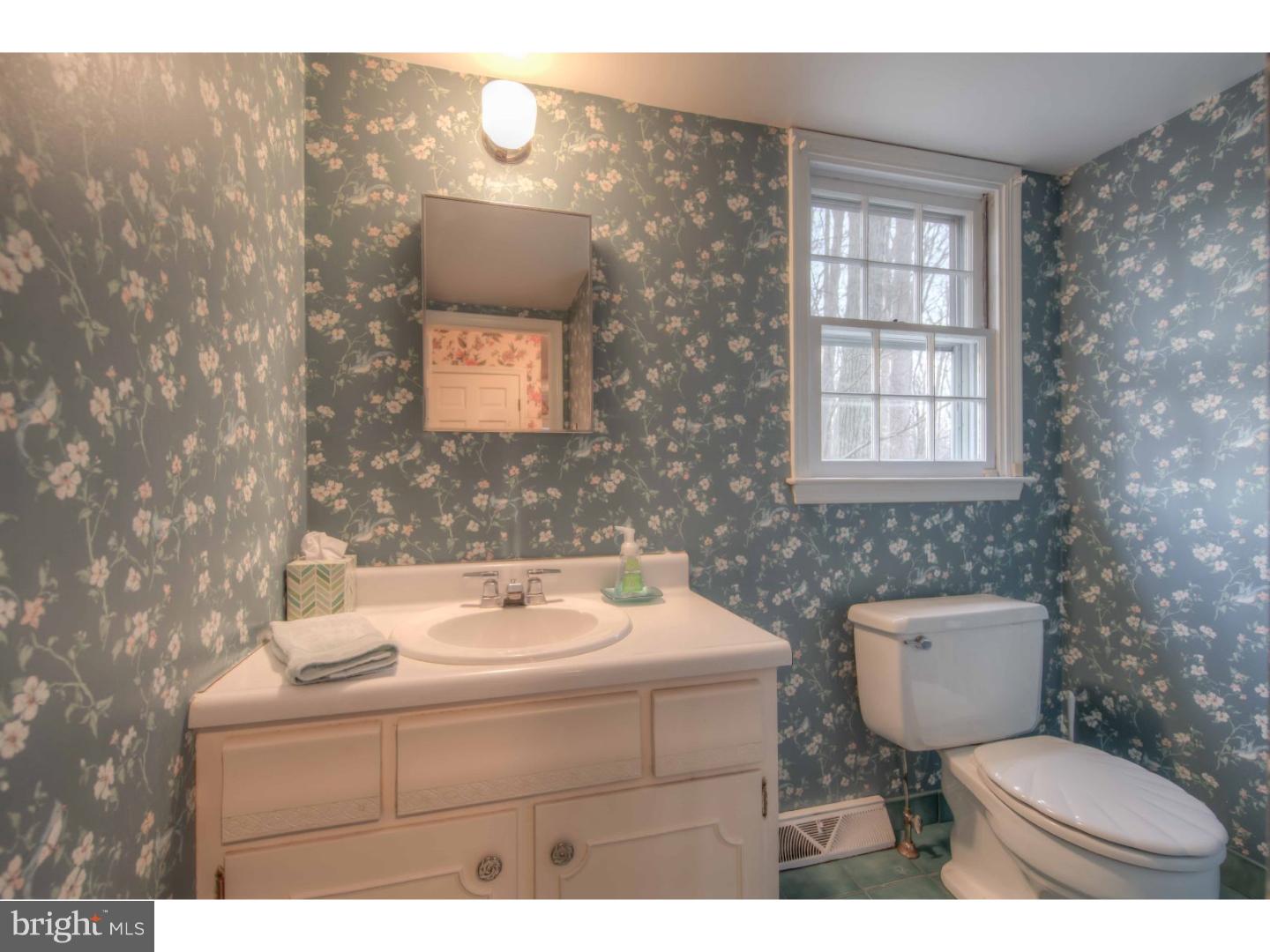 9 Crestview Circle Wayne, PA 19087 - Photo 8 of 23 Half Bath