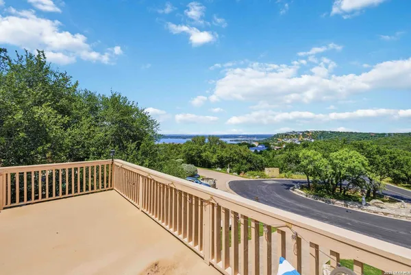 $419,900 | 320 Twin Sails, Unit 25, Horseshoe Bay, TX 78657