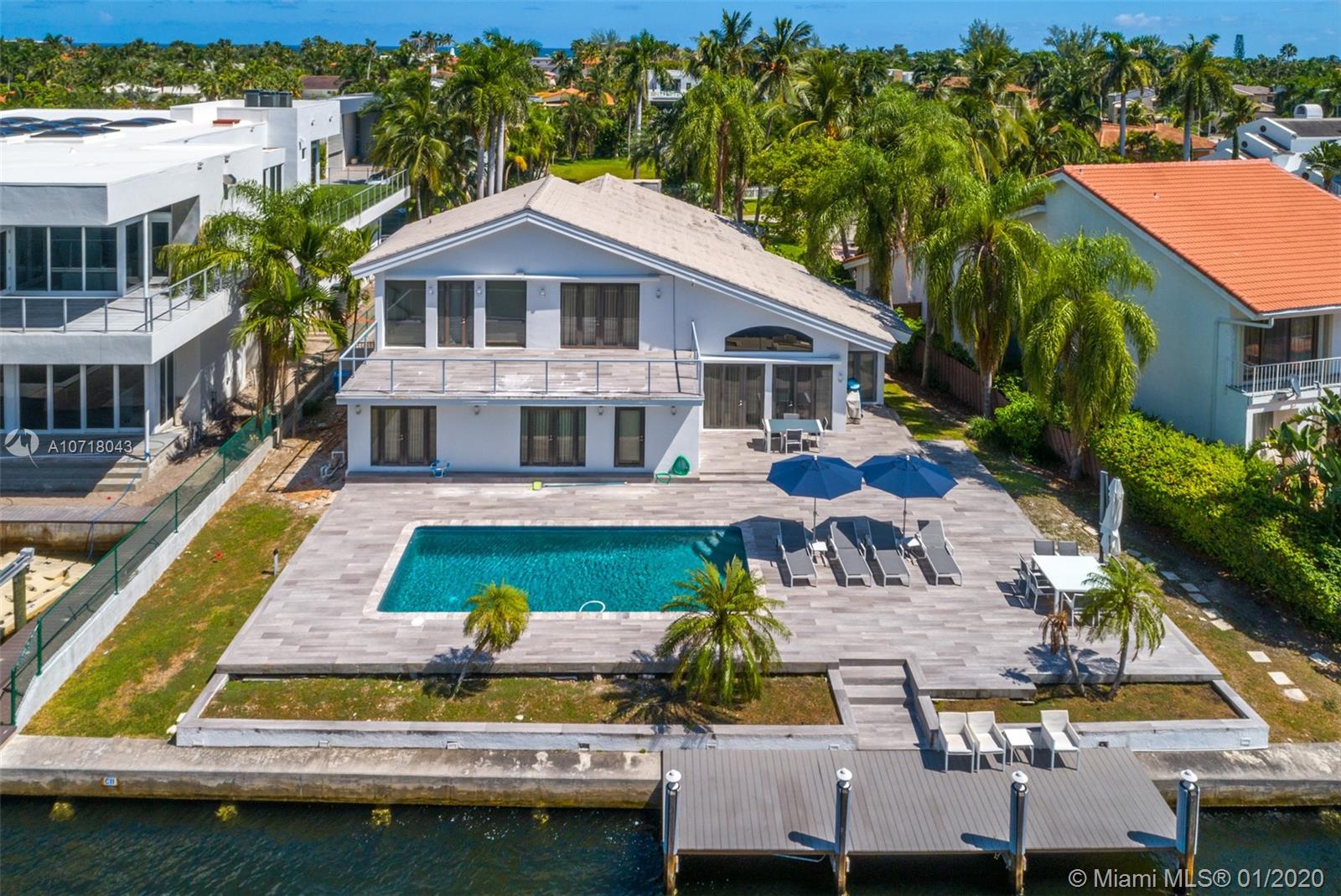 369 Centre Island Golden Beach, FL 33160 - Photo 3 of 57