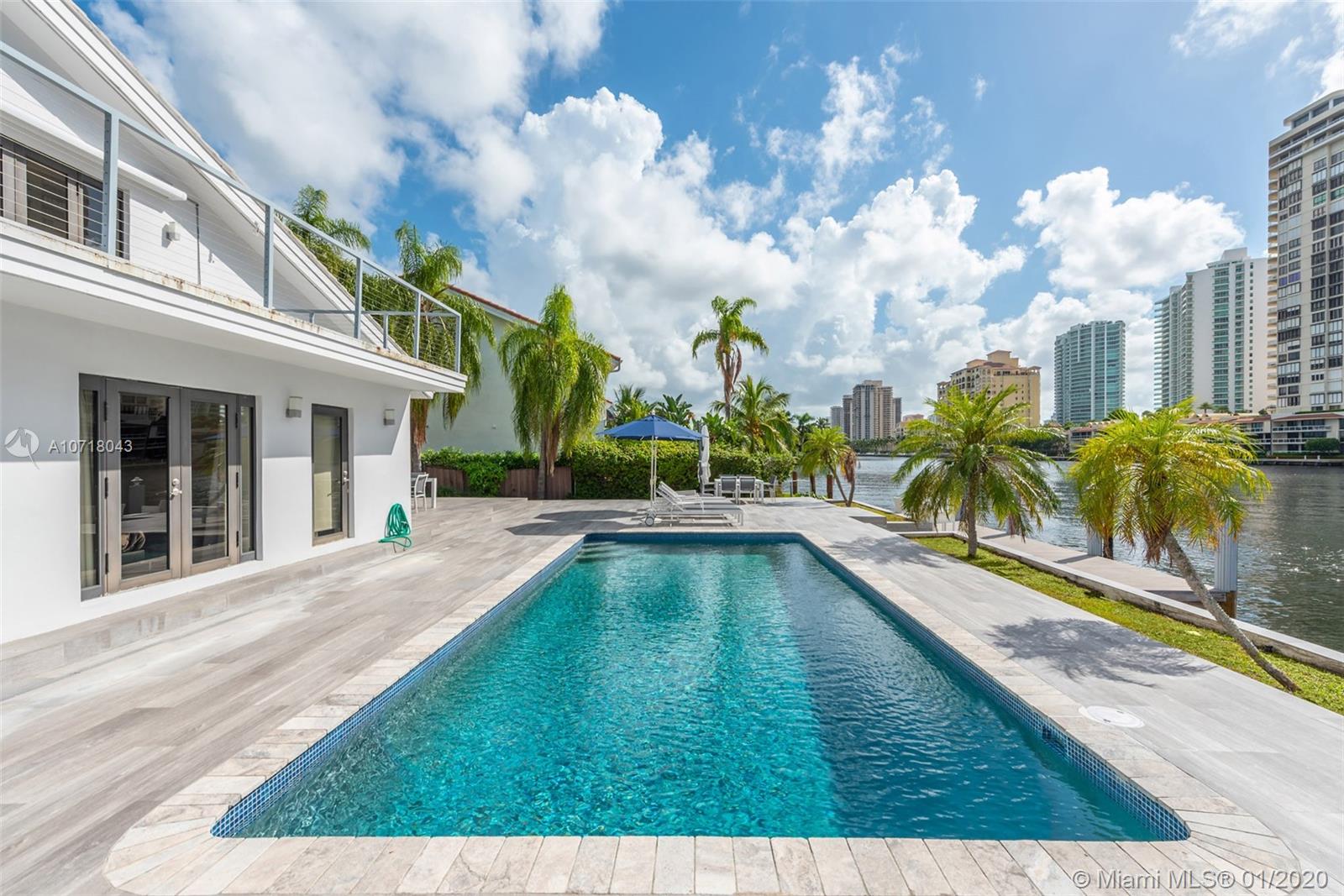 369 Centre Island Golden Beach, FL 33160 - Photo 37 of 57