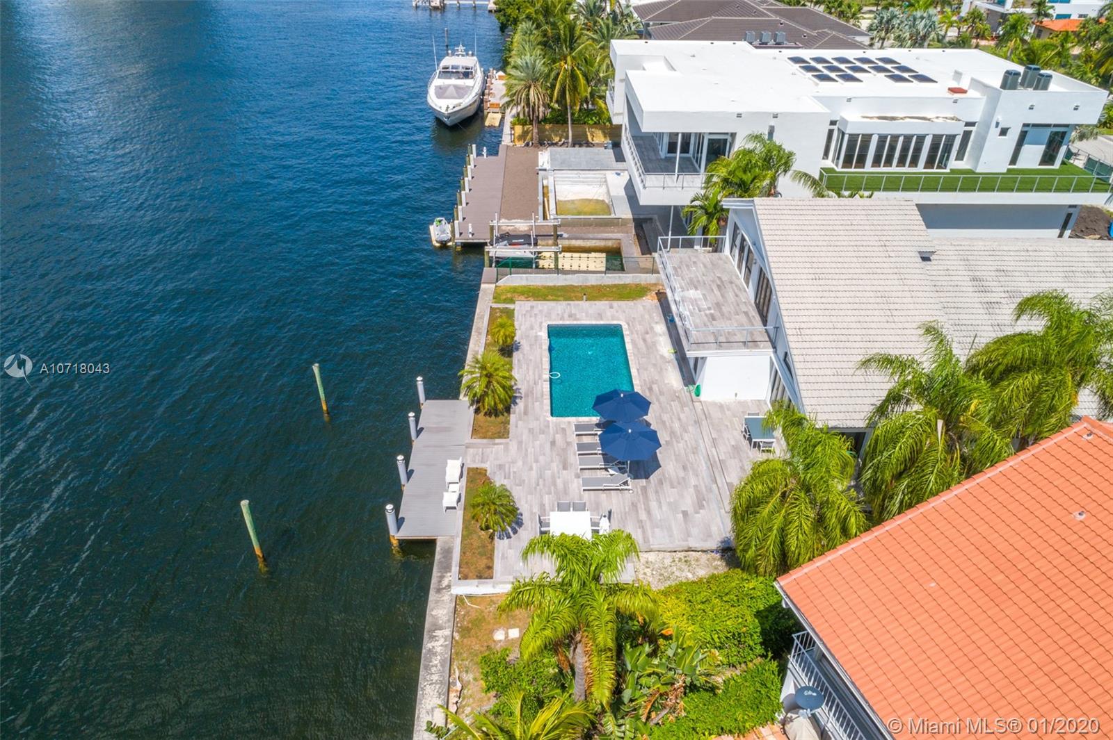 369 Centre Island Golden Beach, FL 33160 - Photo 42 of 57