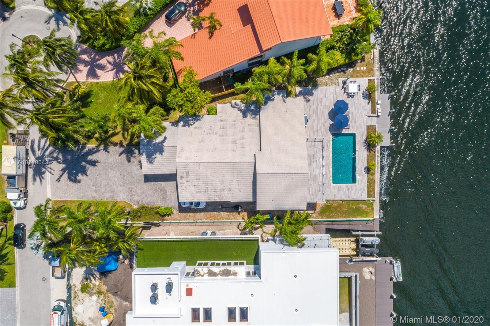 369 Centre Island Golden Beach, FL 33160 - Photo 44 of 57