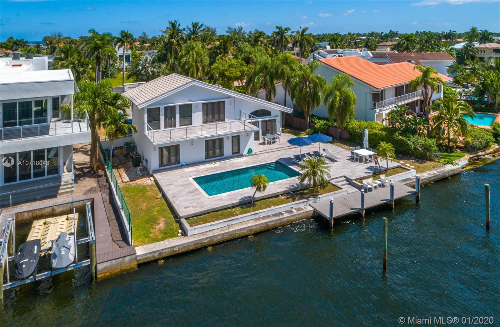 369 Centre Island Golden Beach, FL 33160 - Photo 46 of 57