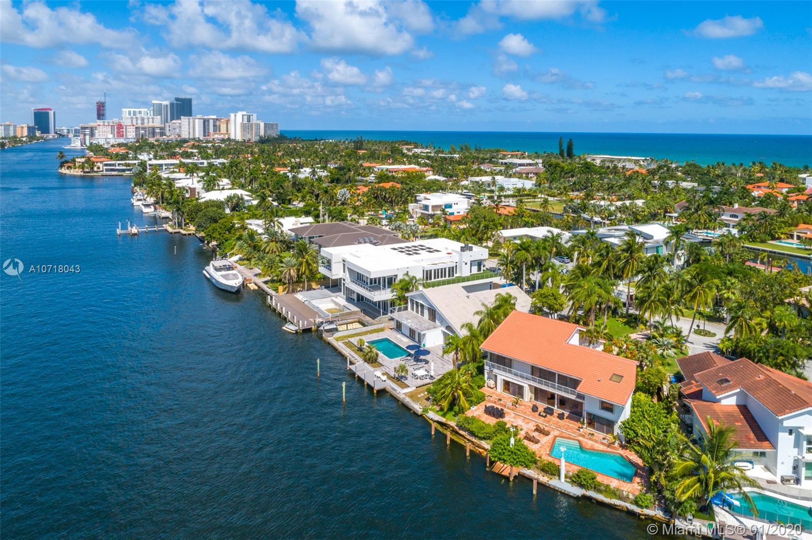 369 Centre Island Golden Beach, FL 33160 - Photo 52 of 57