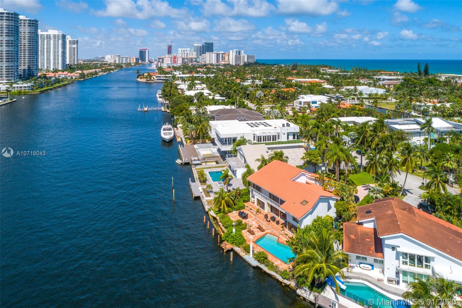 369 Centre Island Golden Beach, FL 33160 - Photo 53 of 57