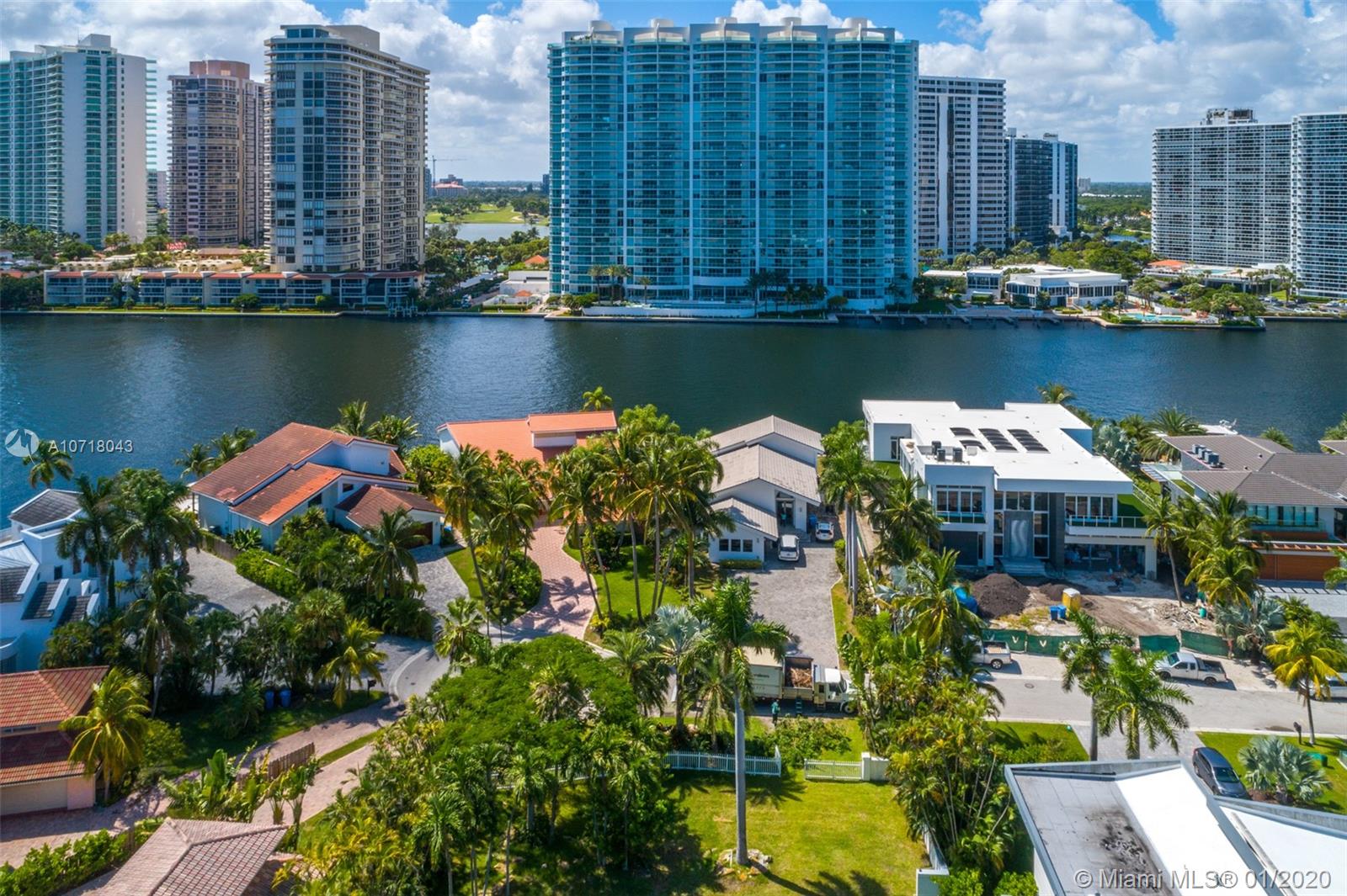 369 Centre Island Golden Beach, FL 33160 - Photo 55 of 57