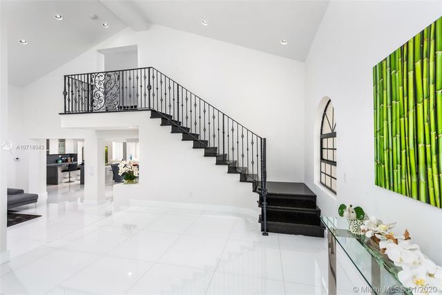 $3,485,000 | 369 Centre Island, Golden Beach, FL 33160