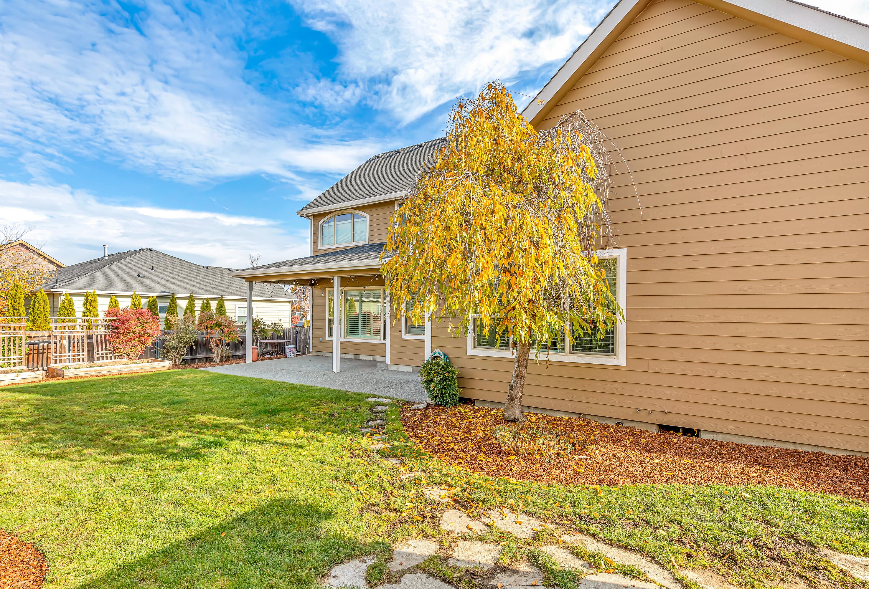817 Buck Point Street Central Point, OR 97502 - Photo 42 of 47 9R9A9959