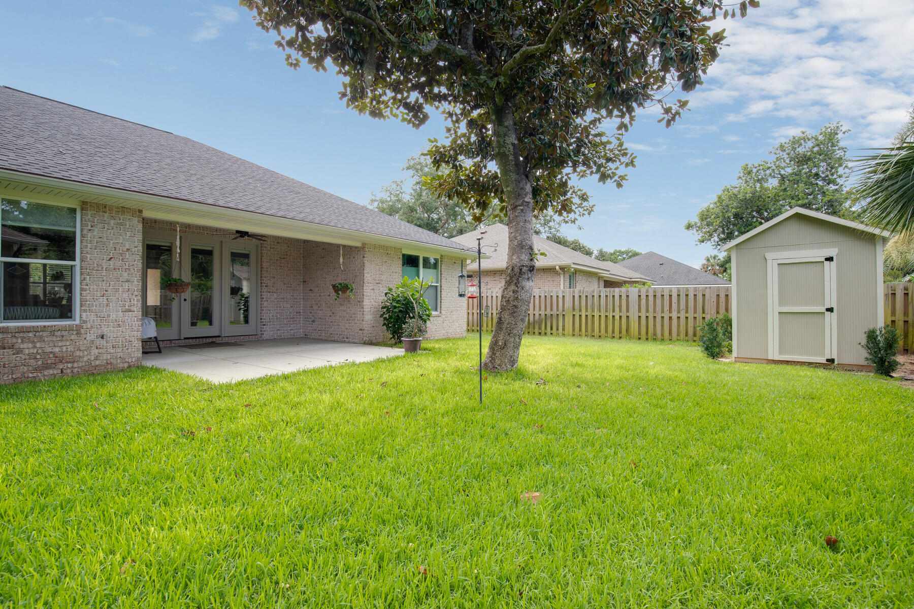 38 Pryor Road Southeast Fort Walton Beach, FL 32548 - Photo 17 of 21 Back yard