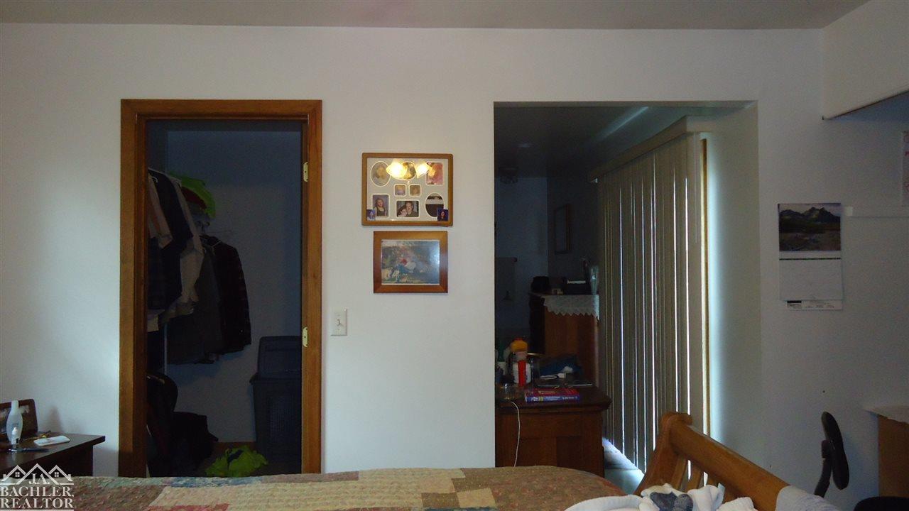 6660 Short Cut Road Marine City, MI 48039 - Photo 9 of 14 31265852-8.JPG