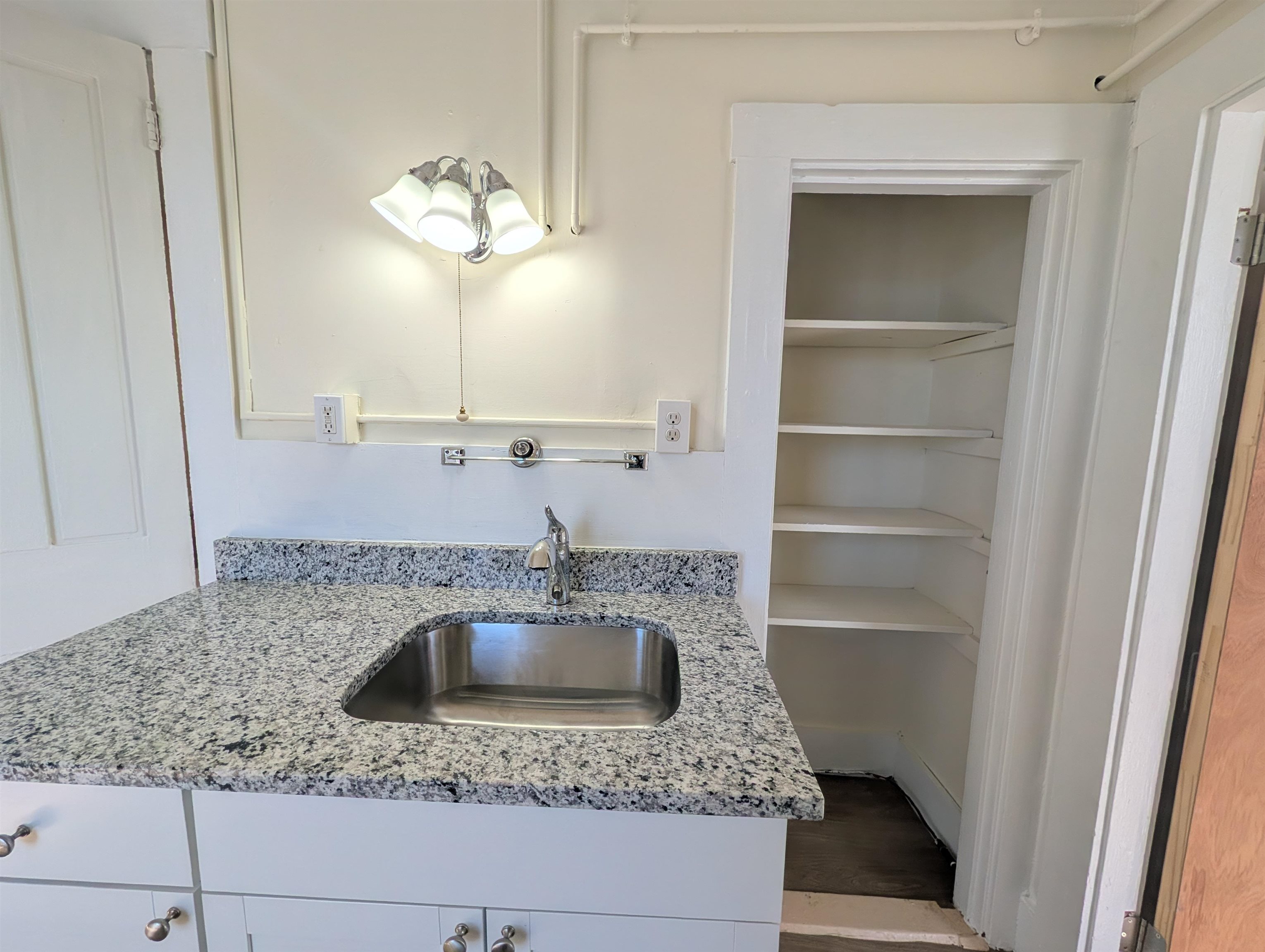 145 Main Street, Unit 7 Newmarket, NH 03857 - Photo 9 of 17