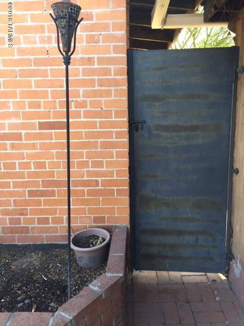 1505 East Grant Road Tucson, AZ 85719 - Photo 4 of 17