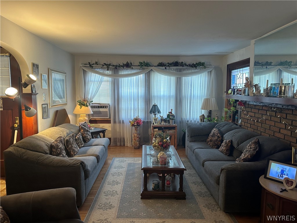 28 Paul Place Buffalo, NY 14210 - Photo 6 of 23