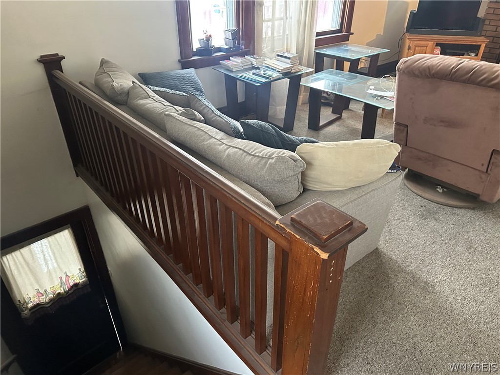 28 Paul Place Buffalo, NY 14210 - Photo 10 of 23 Upper unit entrance