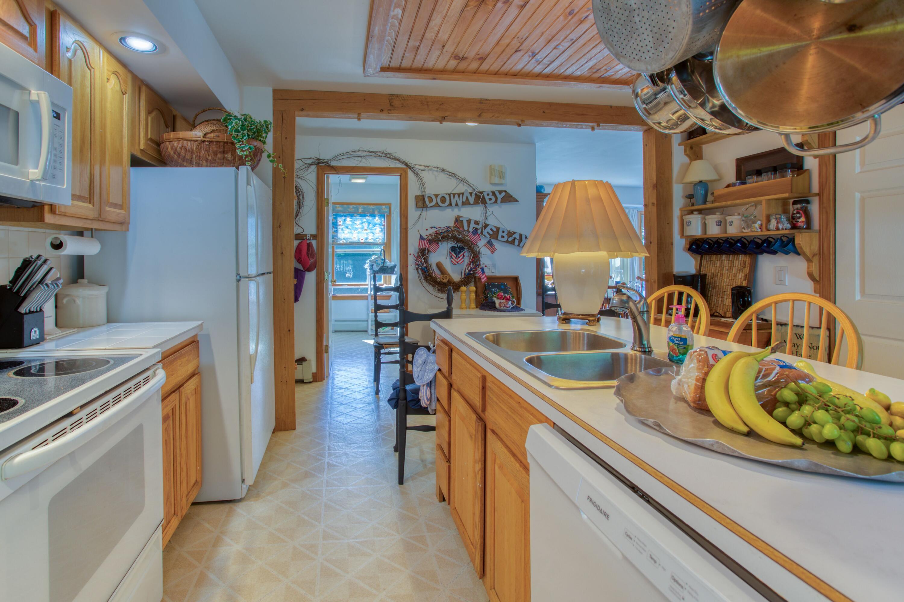 17 Spyglass Hl Road Boothbay, ME 04544 - Photo 8 of 55 Kitchen looking west