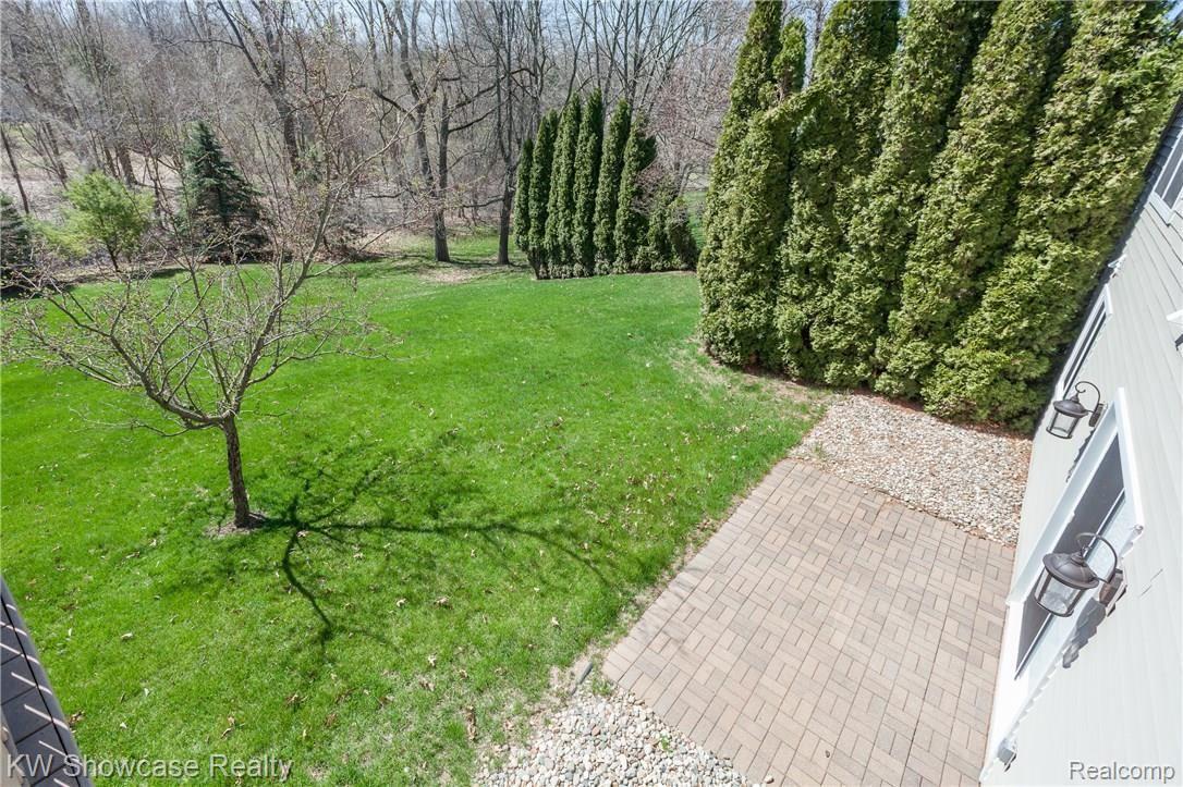 4324 Ridge Court Pinckney, MI 48169 - Photo 32 of 39 Patio from walkout