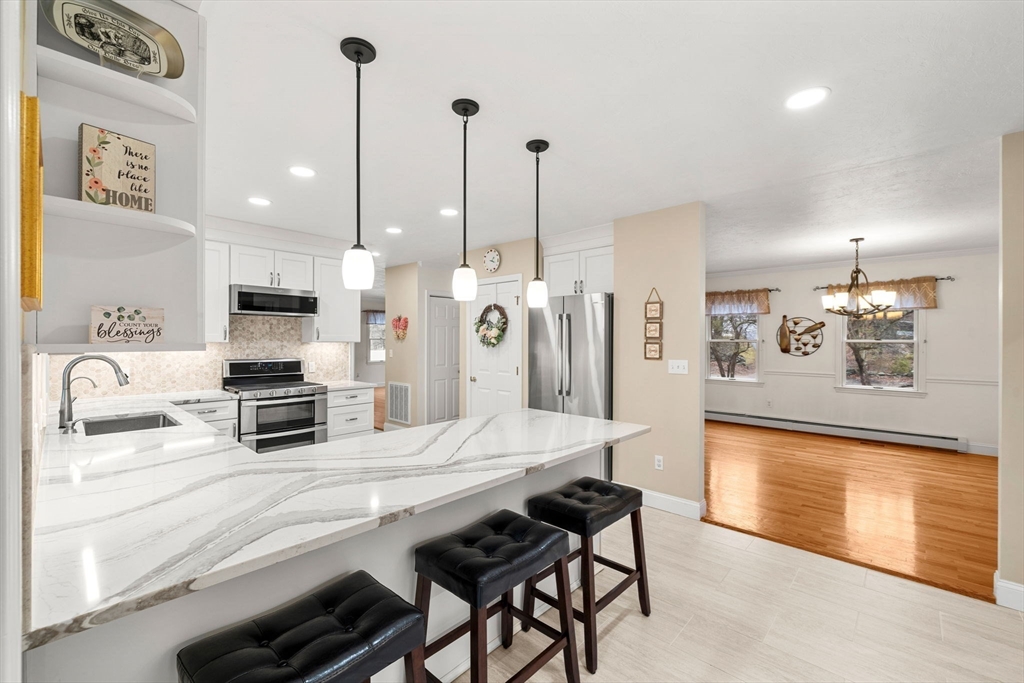 252 Ipswich Road Boxford, MA 01921 - Photo 6 of 39 Gallery Image 6