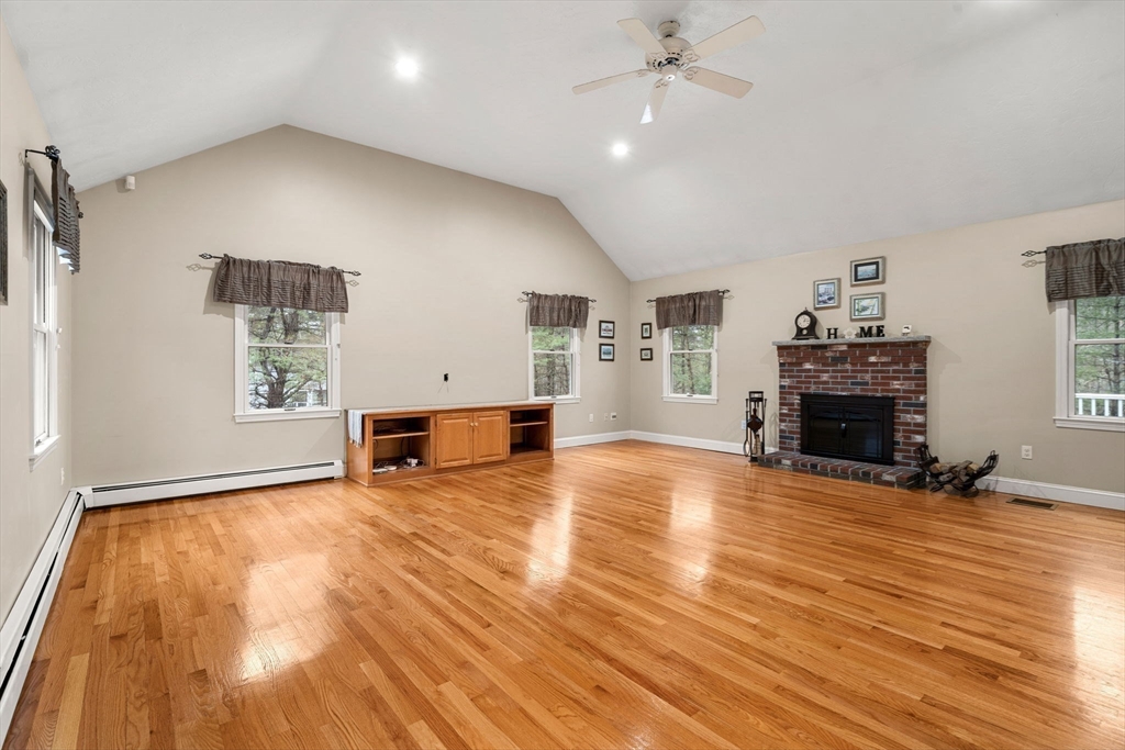 252 Ipswich Road Boxford, MA 01921 - Photo 9 of 39 Gallery Image 9