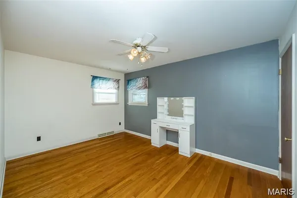 $1,895 | 405 North Moore Street, Waterloo, IL 62298