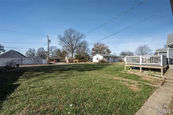 $1,895 | 405 North Moore Street, Waterloo, IL 62298