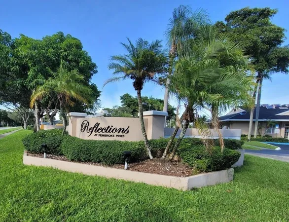 $219,000 | 2421 Northwest 96th Terrace, Unit 20J, Pembroke Pines, FL 33024