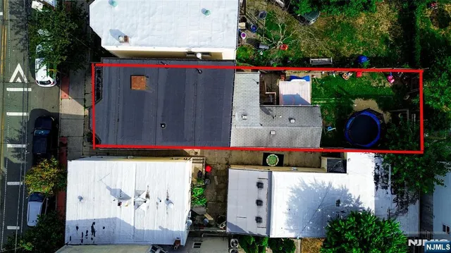 $849,999 | 398 Cliff Street, Fairview, NJ 07022