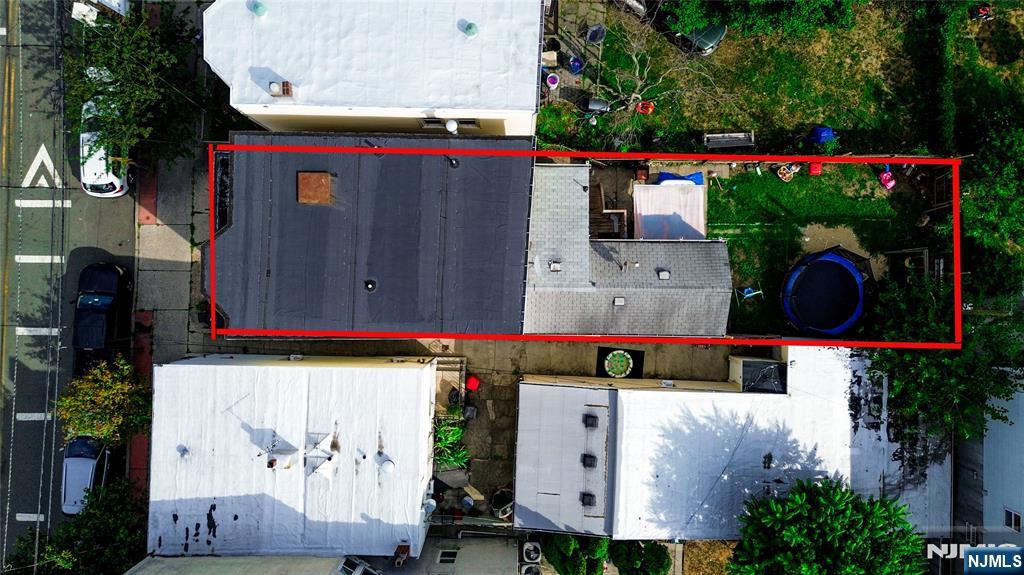 398 Cliff Street Fairview, NJ 07022 - Photo 4 of 11