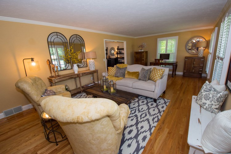 15084 Hunting Ridge Trail Granger, IN 46530 - Photo 16 of 36 Gallery Image 16
