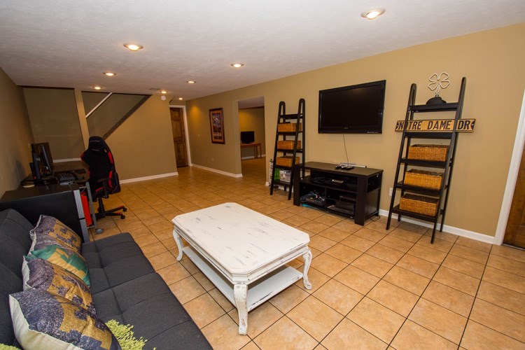 15084 Hunting Ridge Trail Granger, IN 46530 - Photo 27 of 36 Gallery Image 27